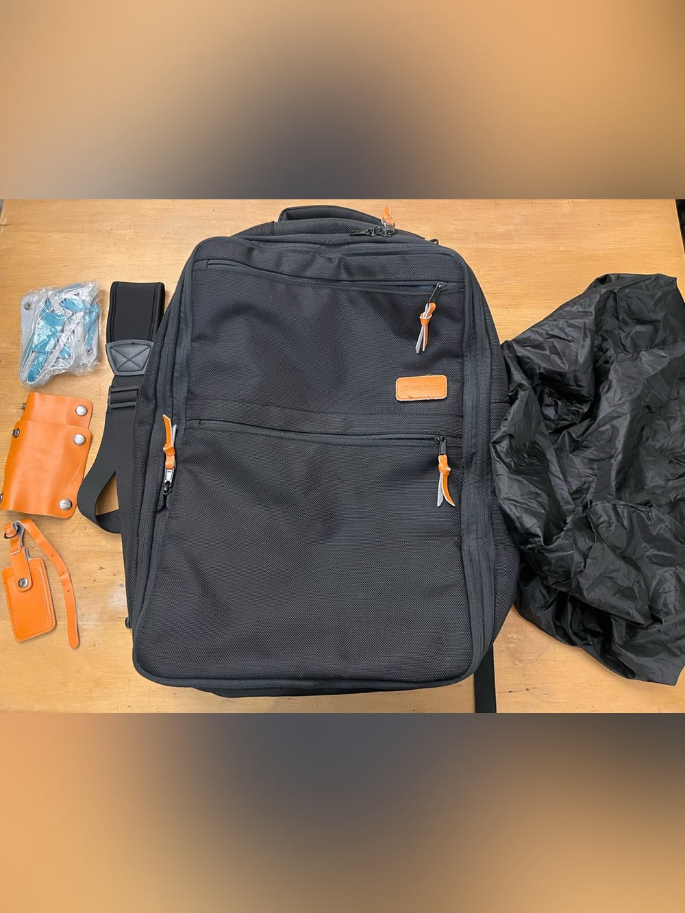 Men’s ‘Standard Luggage Co’ 35L-45L Carry On Travel Backpack Bundle • Like New